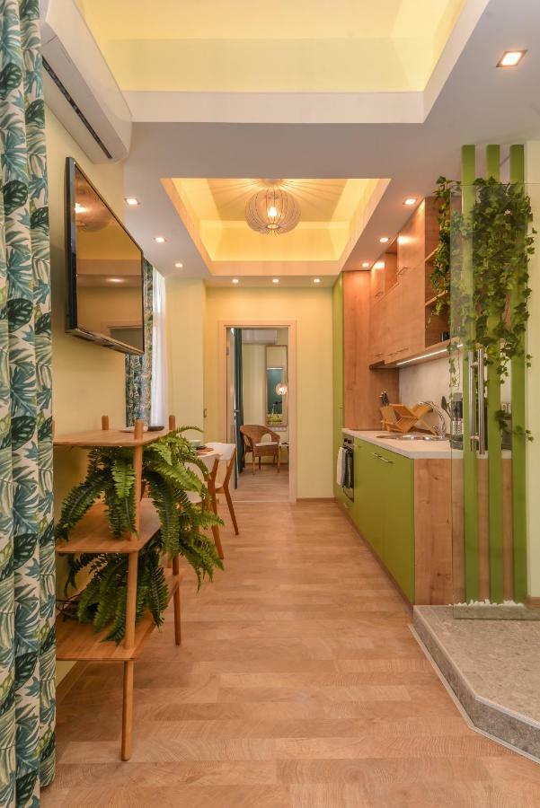 Chic 1br With Terrace In Center By Flat Mаnager