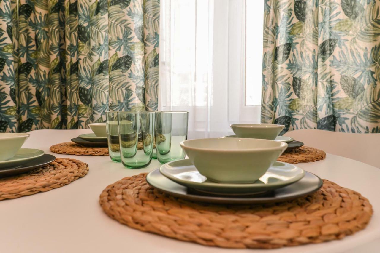 Chic 1br With Terrace In Center By Flat Mаnager Appartement *